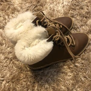 Express furry boots